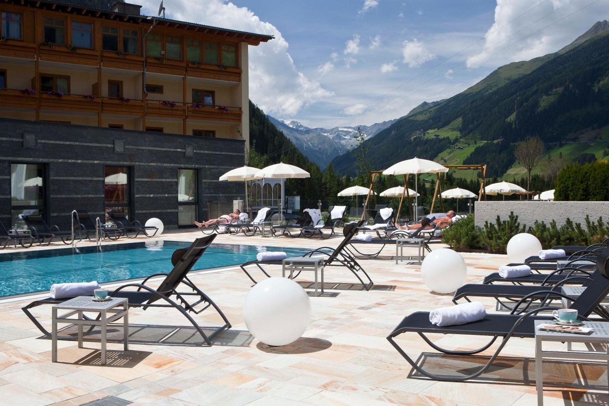 Hotel Jesacherhof 4S Sankt Jakob in Defereggen Buitenkant foto